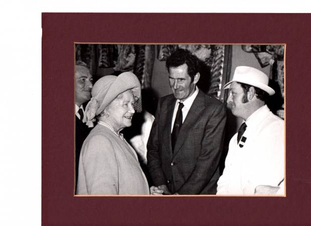 HRH The Queen Mother with Ram Sale stalwart David Matthews, a Poll Dorset breeder, and his cousin, David Inker.